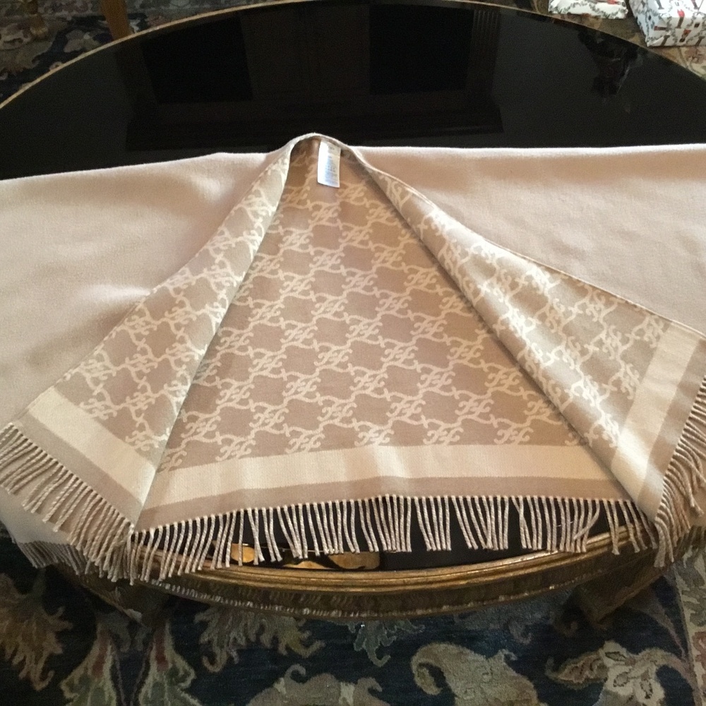 Fendi  Reversible Poncho in Beige